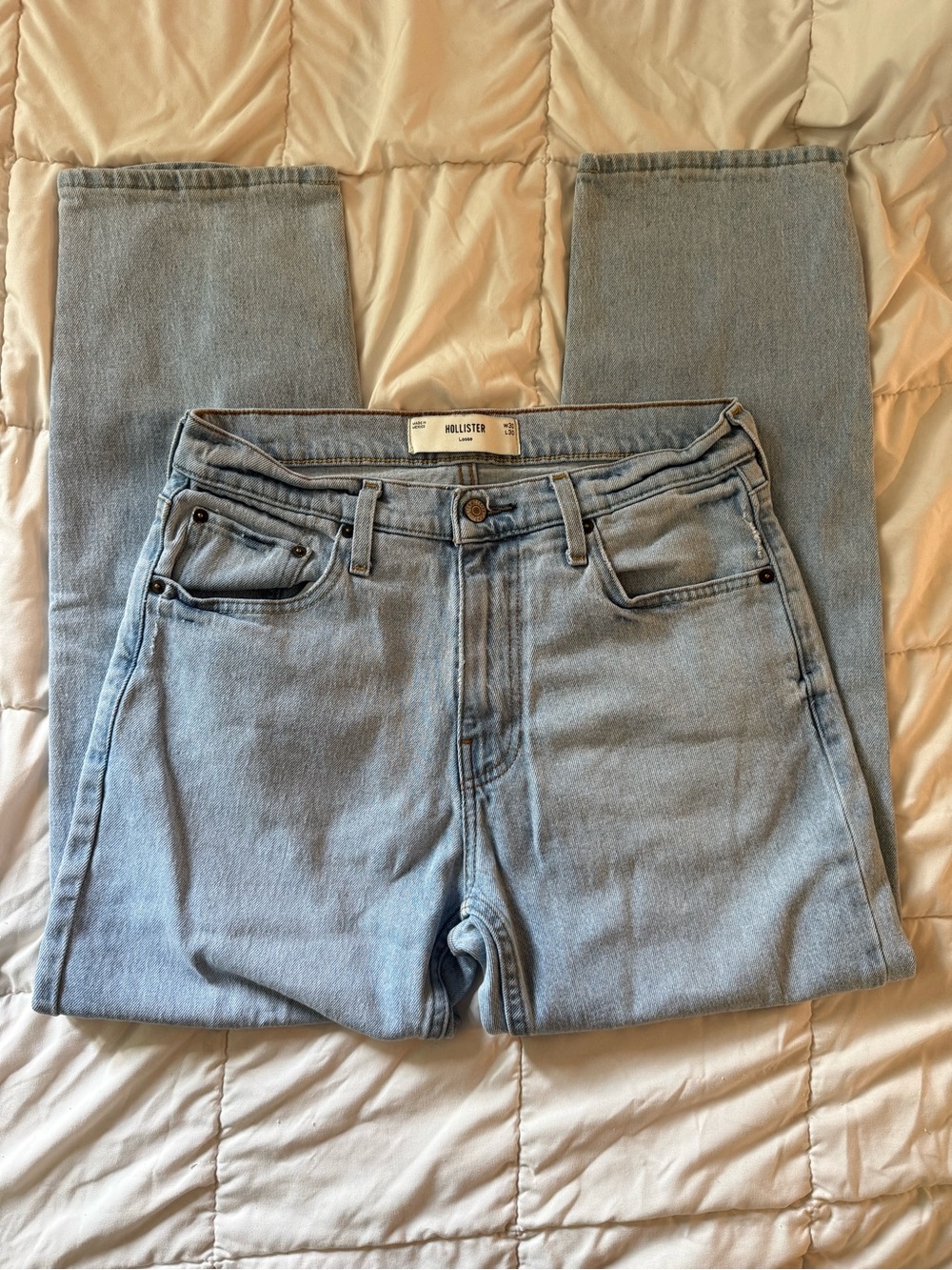 Hollister Light Wash High-Rise Straight Leg Jeans